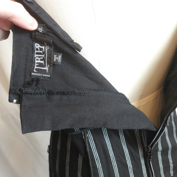 ❌SOLD Tripp Corset Striped XL Mall Goth Gothic Emo Punk Metal Rocker Pinup - Picture 8 of 9